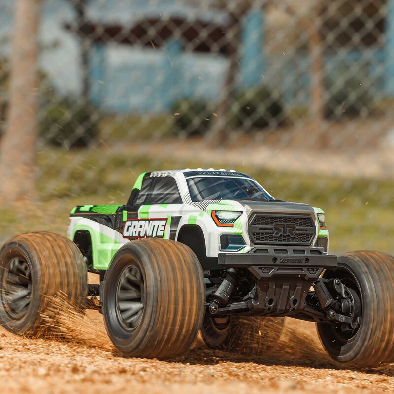 1/10 GRANITE MEGA 665 4X4 RTR Brushed Monster Truck, Green