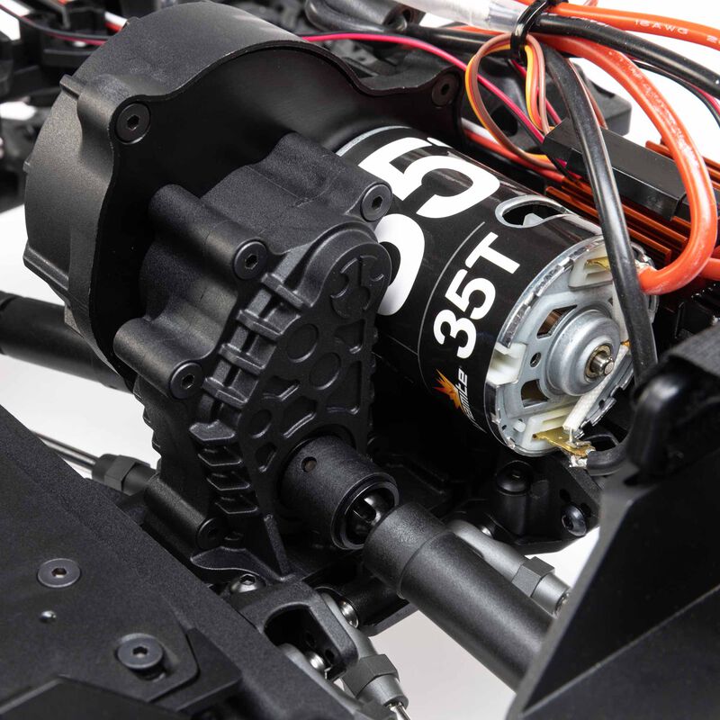 Axial 1/10 SCX10 III Base Camp 1982 Chevy K10 4X4 RTR