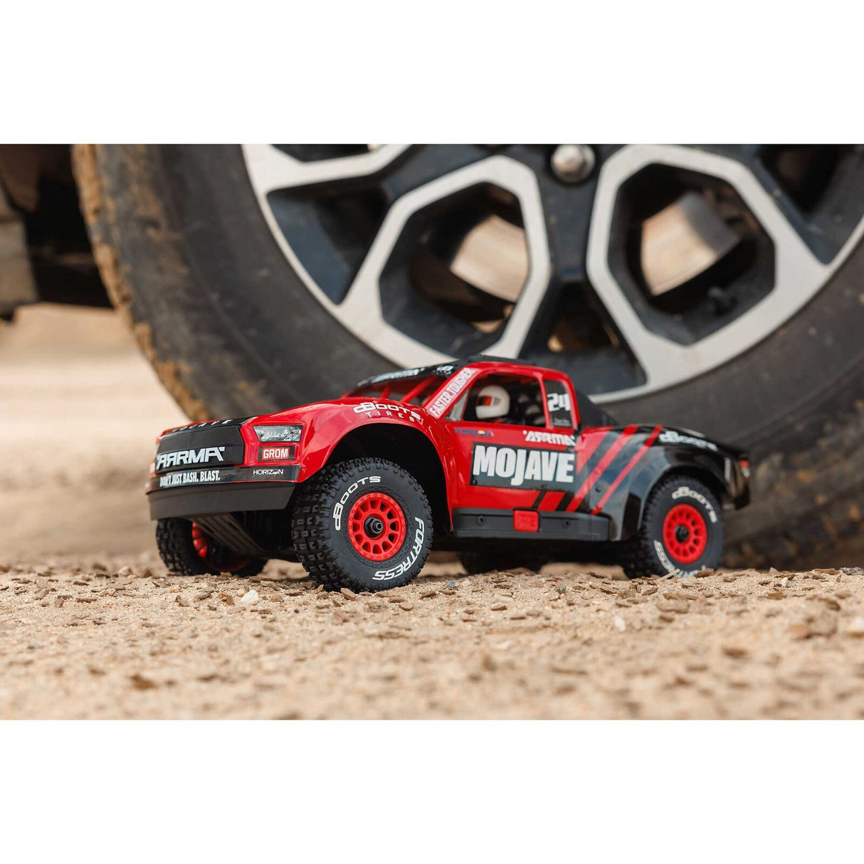 1/16 MOJAVE GROM 4X4 RTR Brushed Desert Truck (Battery & Charger Included), Red/Black