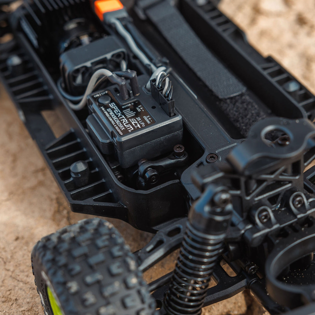 1/16 MOJAVE GROM 4X4 RTR Brushed Desert Truck (Battery & Charger Included), Blue/White