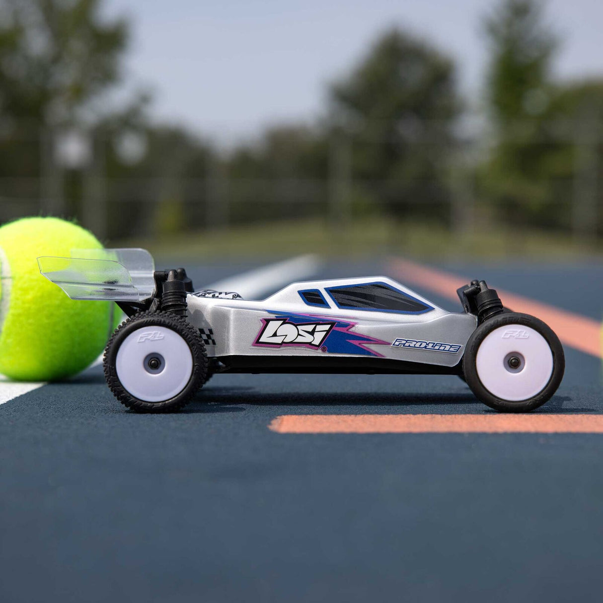 1/24 Losi Micro-B 2WD Buggy Silver RTR (Battery & Charger Included)