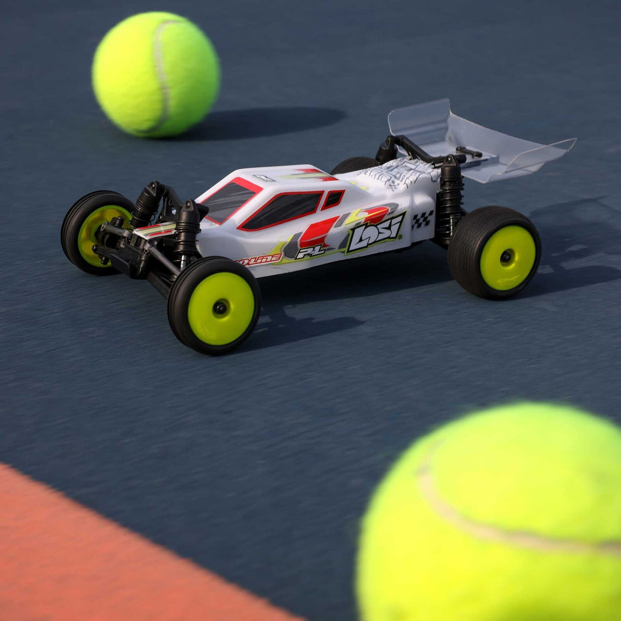 1/24 Losi Micro-B 2WD Buggy White RTR (Battery & Charger Included)