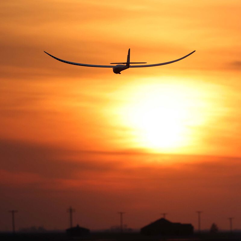 Night Radian 2.0m BNF Basic - EFL36500