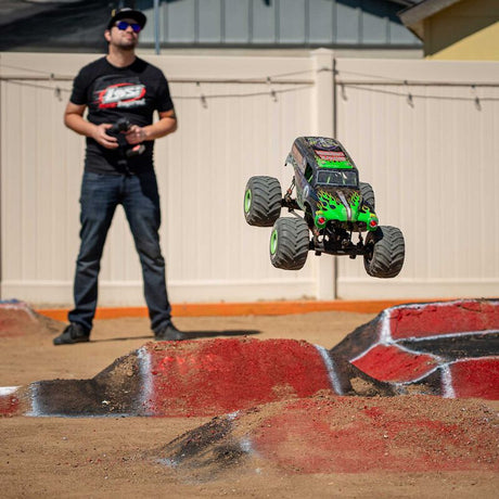 1/8 Losi LMT 2.0, Green